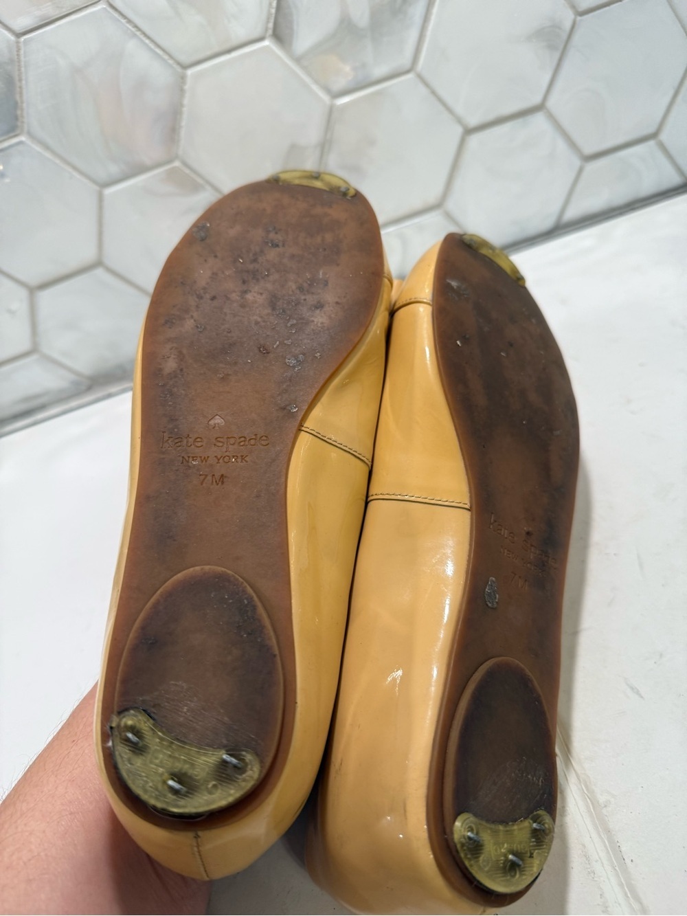Kate Spade New York Nude Ballet Flats Shoes Bow Gold Size 7M Patent Leather - Picture 9 of 10